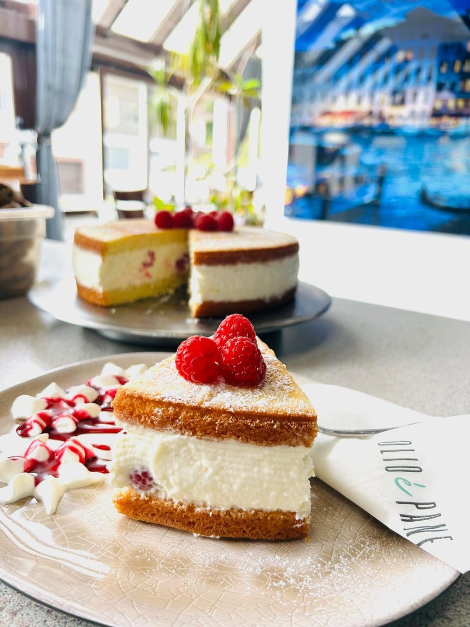 Restaurant/places to eat, Coffee/tea facilities