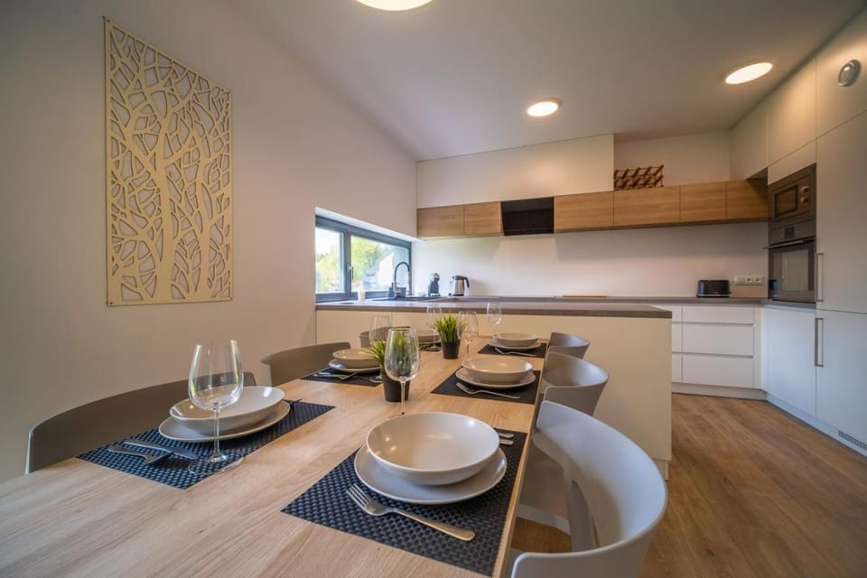 Kitchen or kitchenette, Living room, Dining area