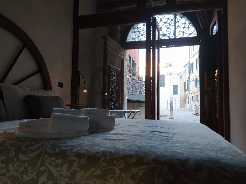 Bed, View (from property/room), Bedroom