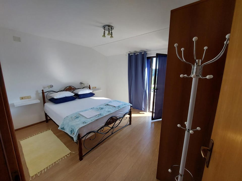 Apartmani MaTi Vacation rental in Lika-Senj County