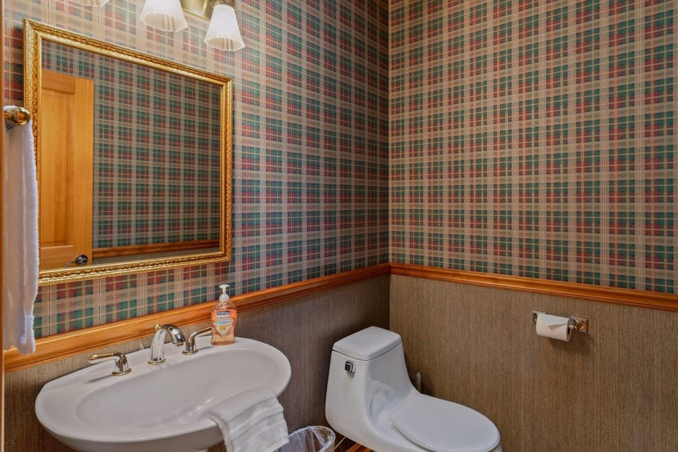 Glaze Meadow 376 home House in Black Butte Ranch