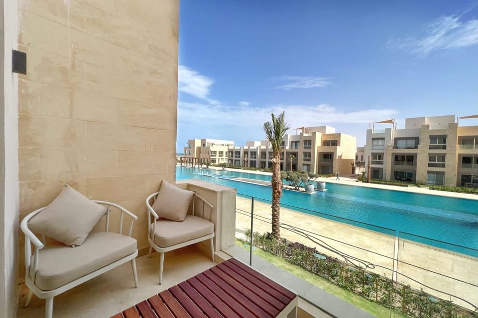 Pool view, Swimming pool