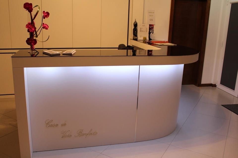 Lobby or reception, Decorative detail