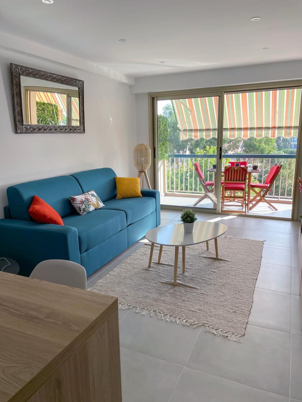 Patio, View (from property/room), Balcony/Terrace, Living room, Parking, air conditioner