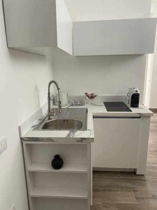 Kitchen or kitchenette, Communal kitchen