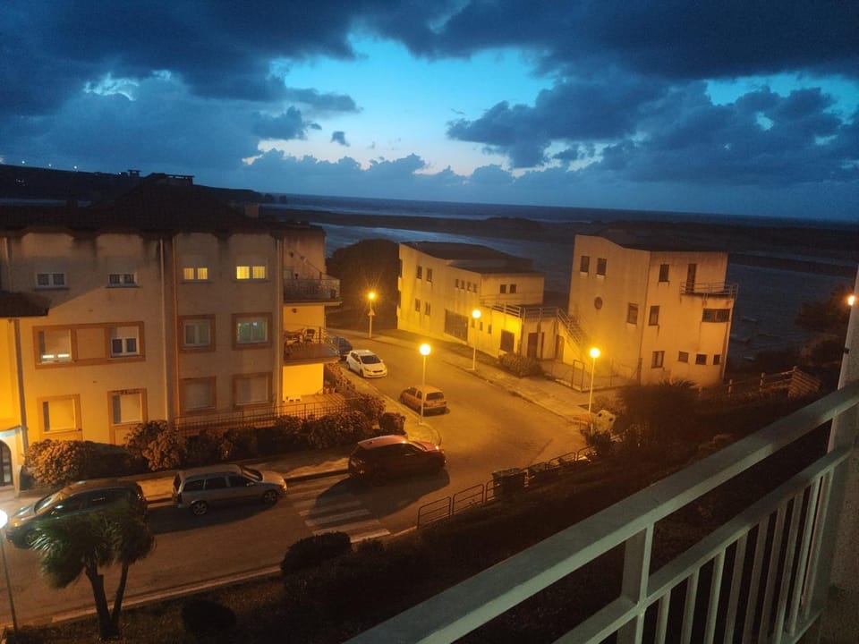 Apartamento con vistas al mar-Ola del atardecer Apartment in Cantabria
