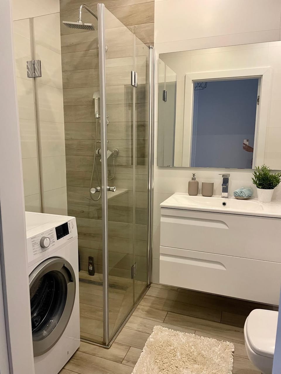 Shower, Bathroom, washing machine
