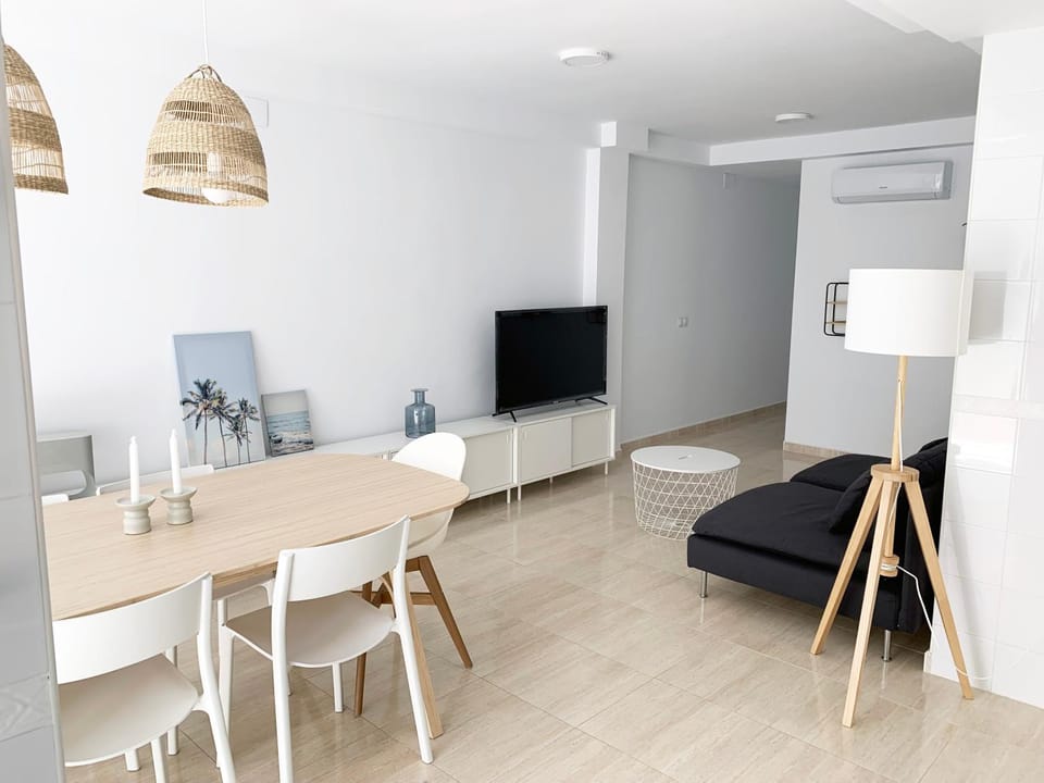 Living room, Seating area, Dining area