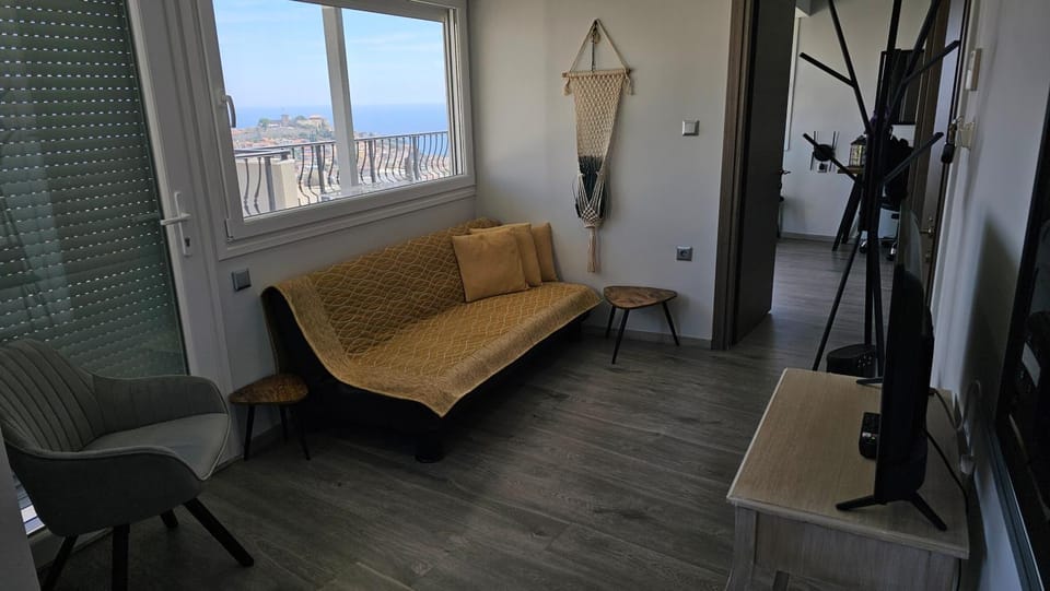 Dolce Vita-Roof Top Apartment in Kavala