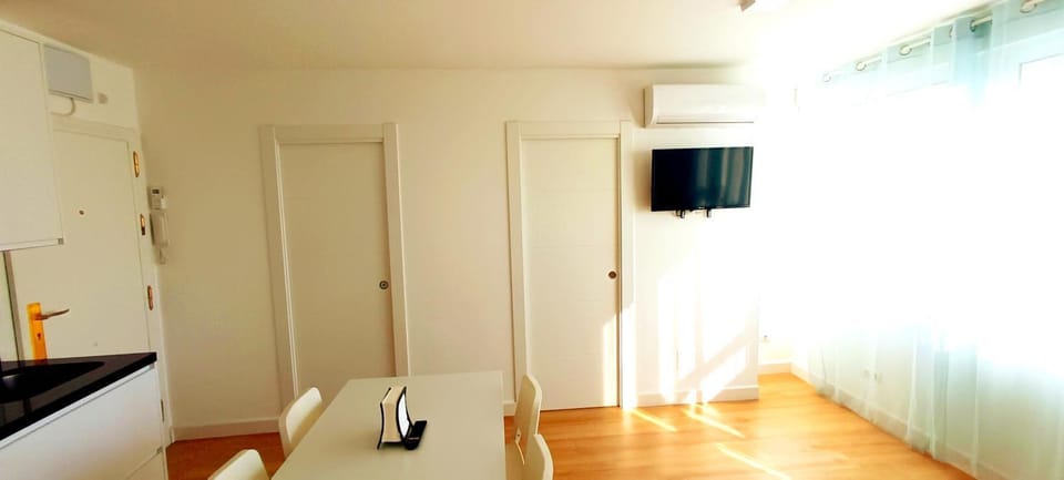 TV and multimedia, Evening entertainment, internet, air conditioner