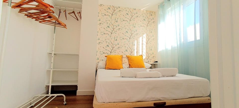 Bed, Photo of the whole room, Bedroom, towels, wardrobe