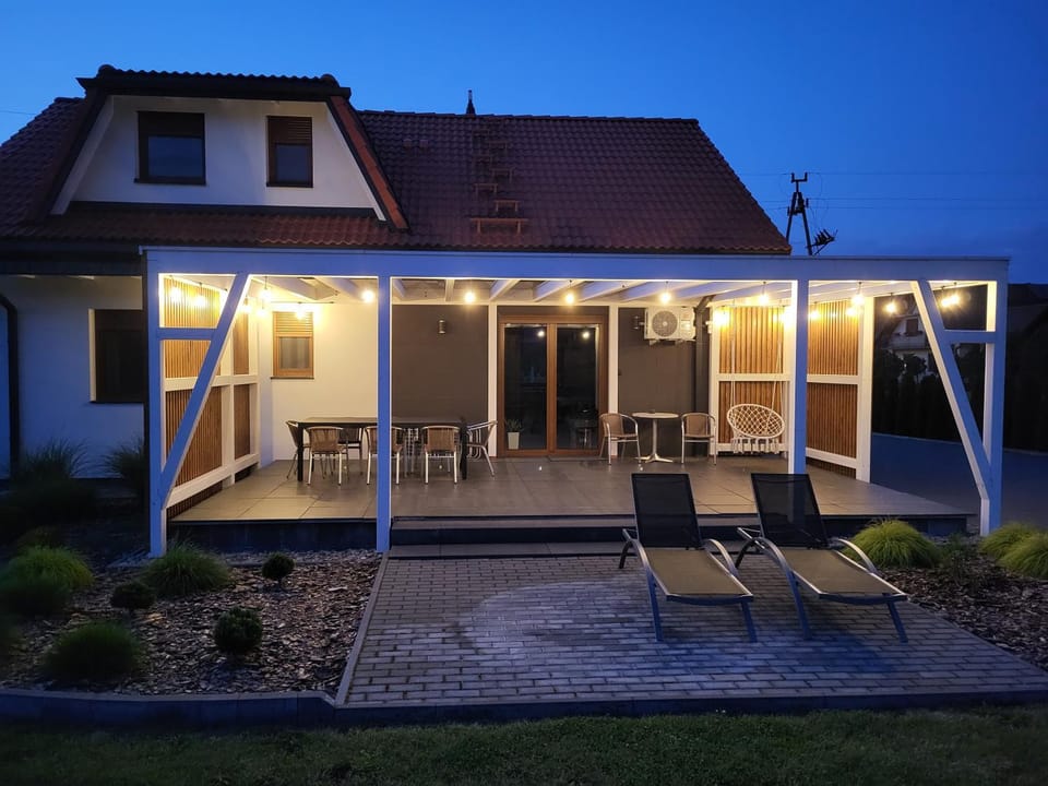 Property building, Patio, Night, Garden, Garden view, sunbed