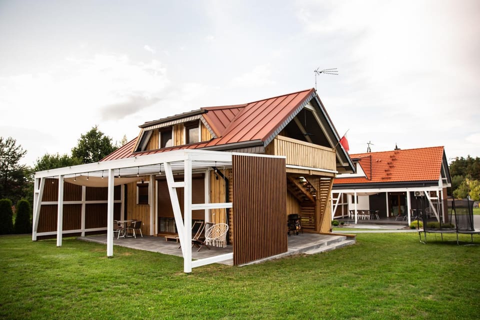 Property building, Day, Garden, Garden view