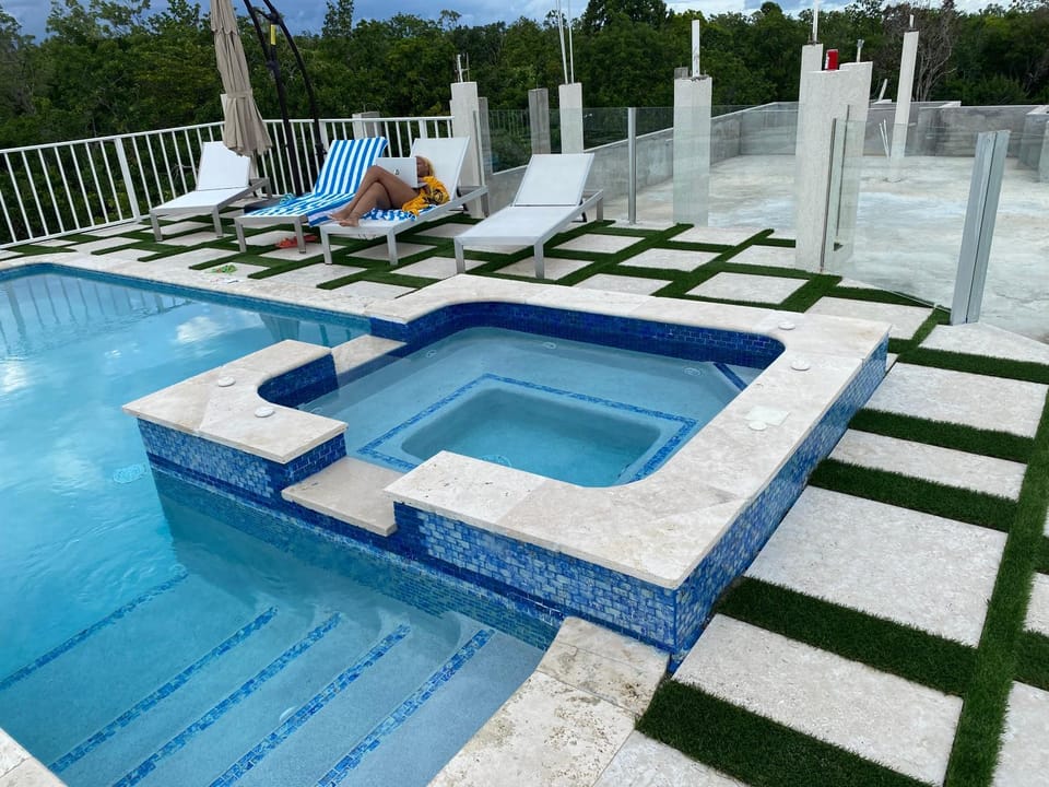 Luxury 2 Bedroom Rooftop pool View unit #3 Villa in Jamaica