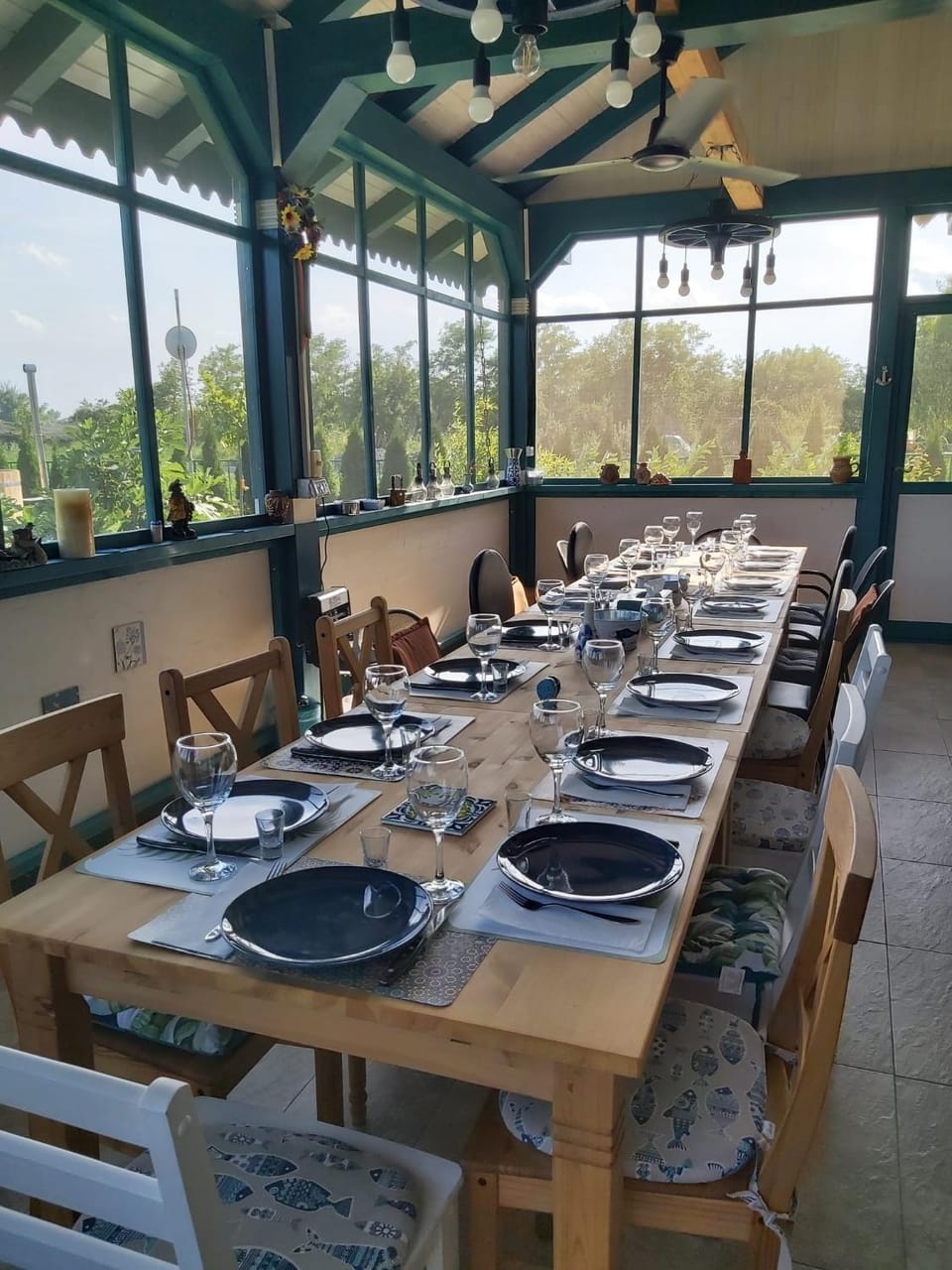 Restaurant/places to eat, Balcony/Terrace, Dining area