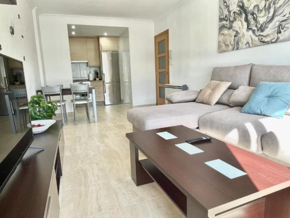 Communal lounge/ TV room, TV and multimedia, Kitchen or kitchenette, Living room, Seating area