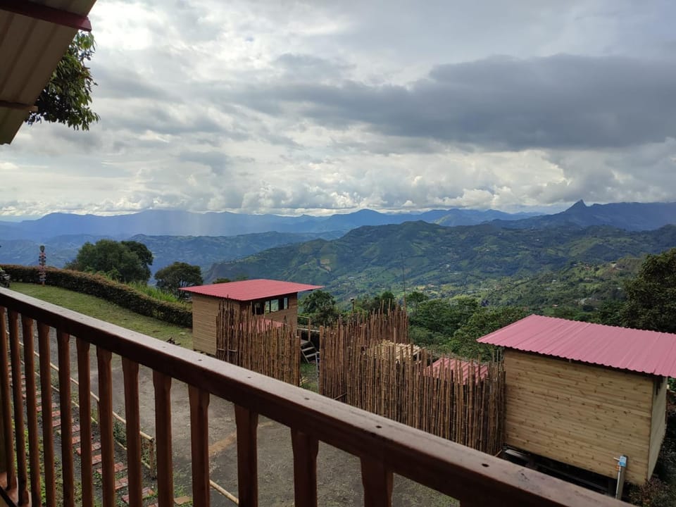 Balcony/Terrace, Mountain view