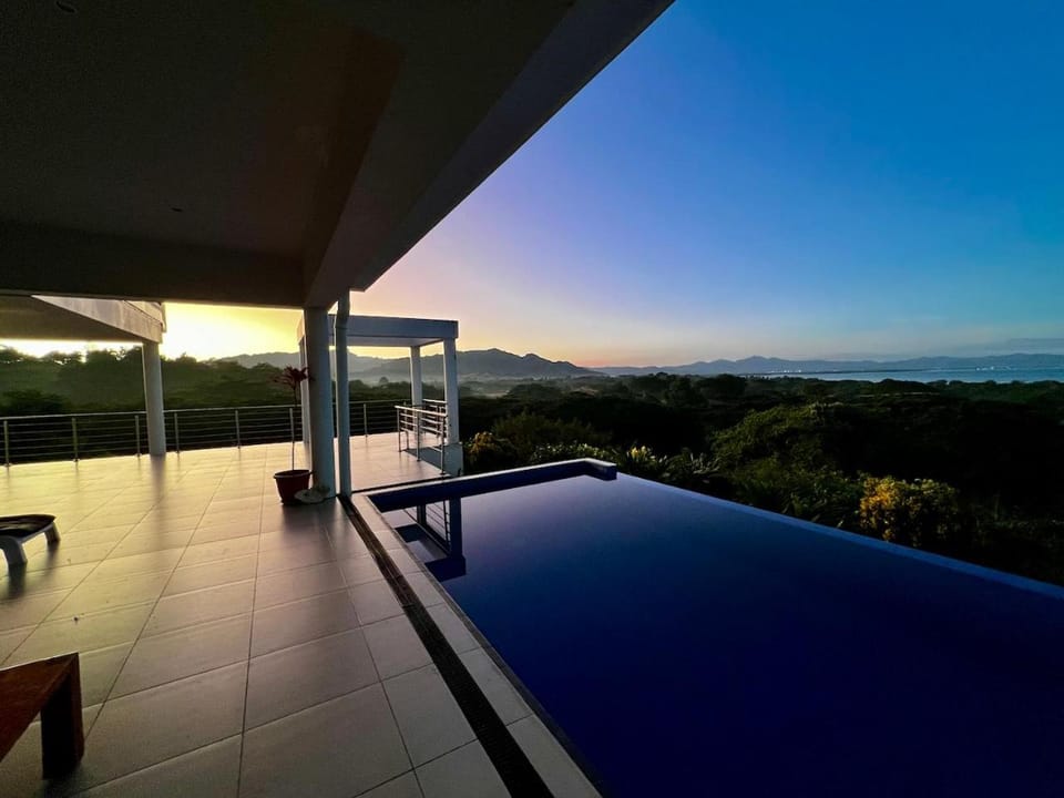 Mountain view, Sea view, Swimming pool