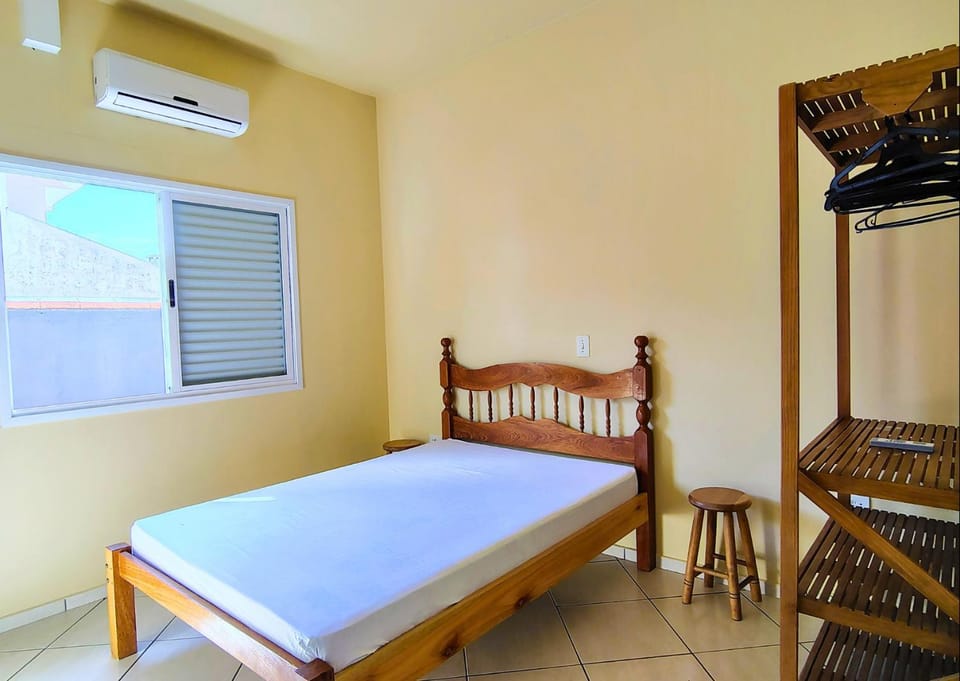 Bed, Photo of the whole room, Bedroom, air conditioner