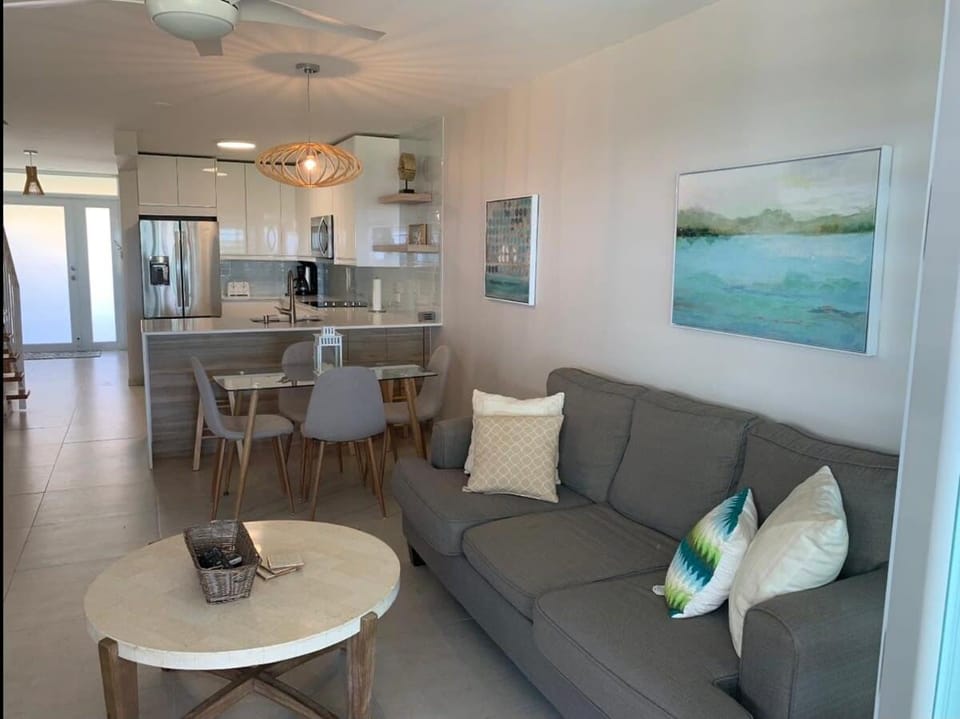 Villa Brisas del Mar-Ocean View, Gated Community Villa in Dorado