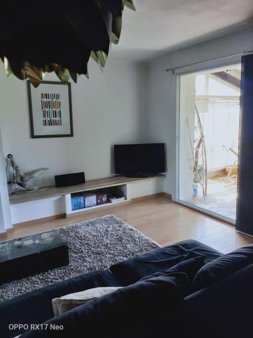 Appartement au cœur du village de CALLIAN Apartment in French Riviera