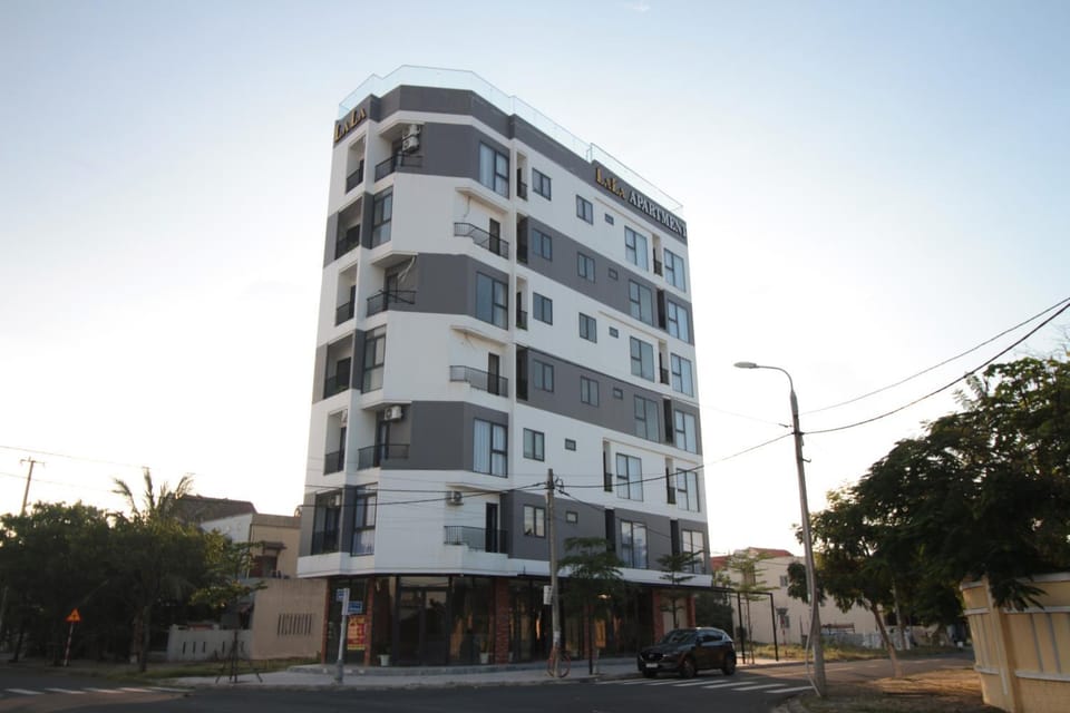 LaLa Apartment and Hotel Apartment in Hoa Hai