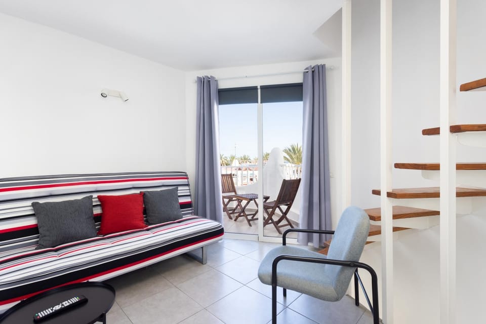 Home2Book Beach & Nightlife Las Américas, Terrace Apartment in Playa de las Americas