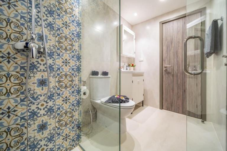 Shower, Toilet, Bathroom