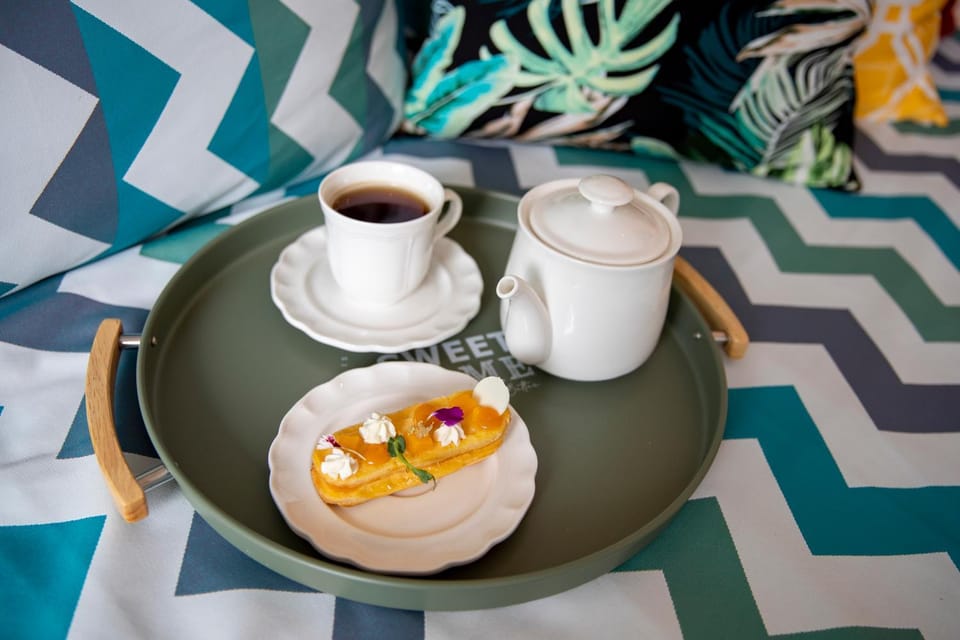 Coffee/tea facilities, Decorative detail