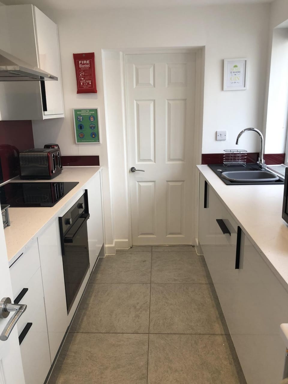 Kitchen or kitchenette