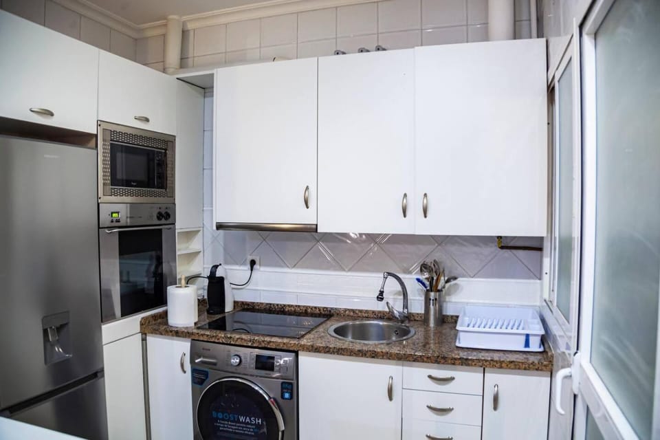 SH Lupe Caleta Beach. A 100 m de playa Apartment in Cadiz