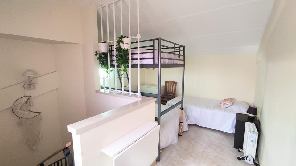 Bed, Bedroom, bunk bed