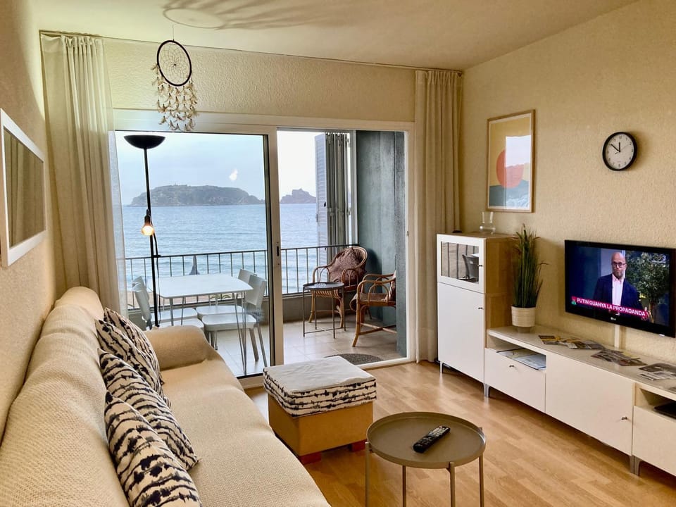 Living room, Seating area, Sea view