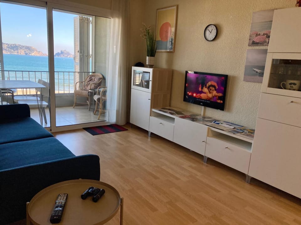 Living room, Sea view