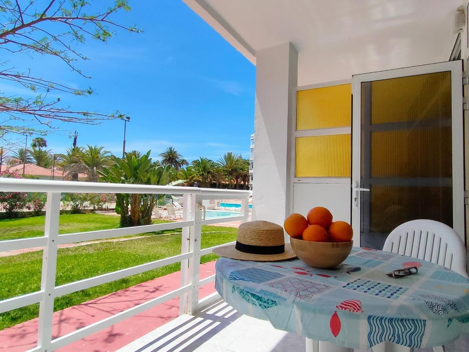 Balcony/Terrace, Garden view