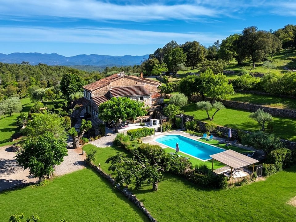Nearby landmark, Spring, Day, Natural landscape, Bird's eye view, Garden, Garden view, Mountain view, Pool view, Swimming pool, sunbed