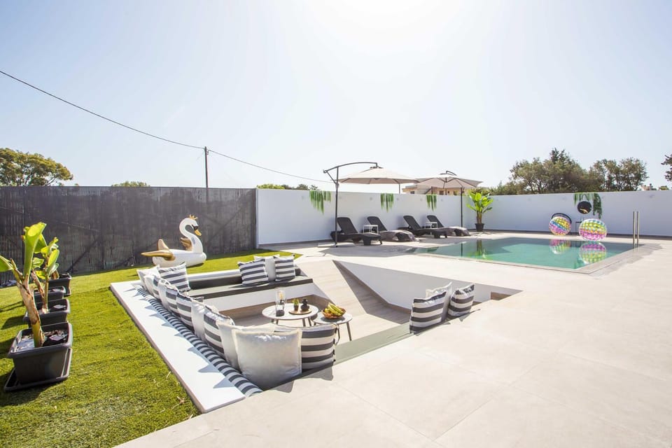 Patio, Swimming pool