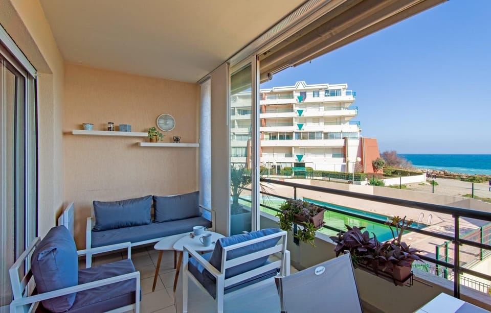Terramer – Séjour face à la mer, Wifi, plage, piscine et commerces à pied - Corniche Apartment in Occitanie