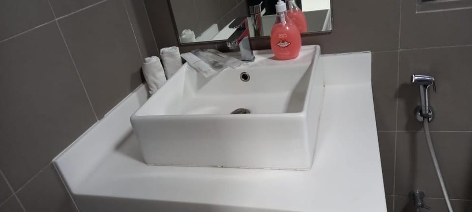 CUSHY APARTMENT at KLCC Hostel in Federal Territory of Kuala Lumpur