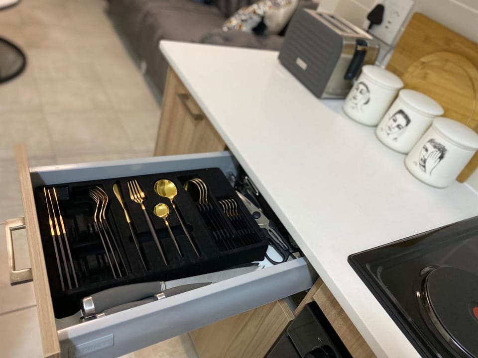 Coffee/tea facilities, Kitchen or kitchenette, toaster