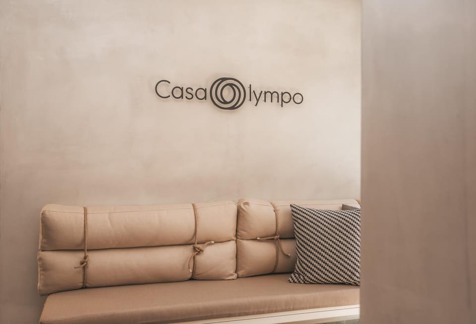 Lobby or reception, Seating area