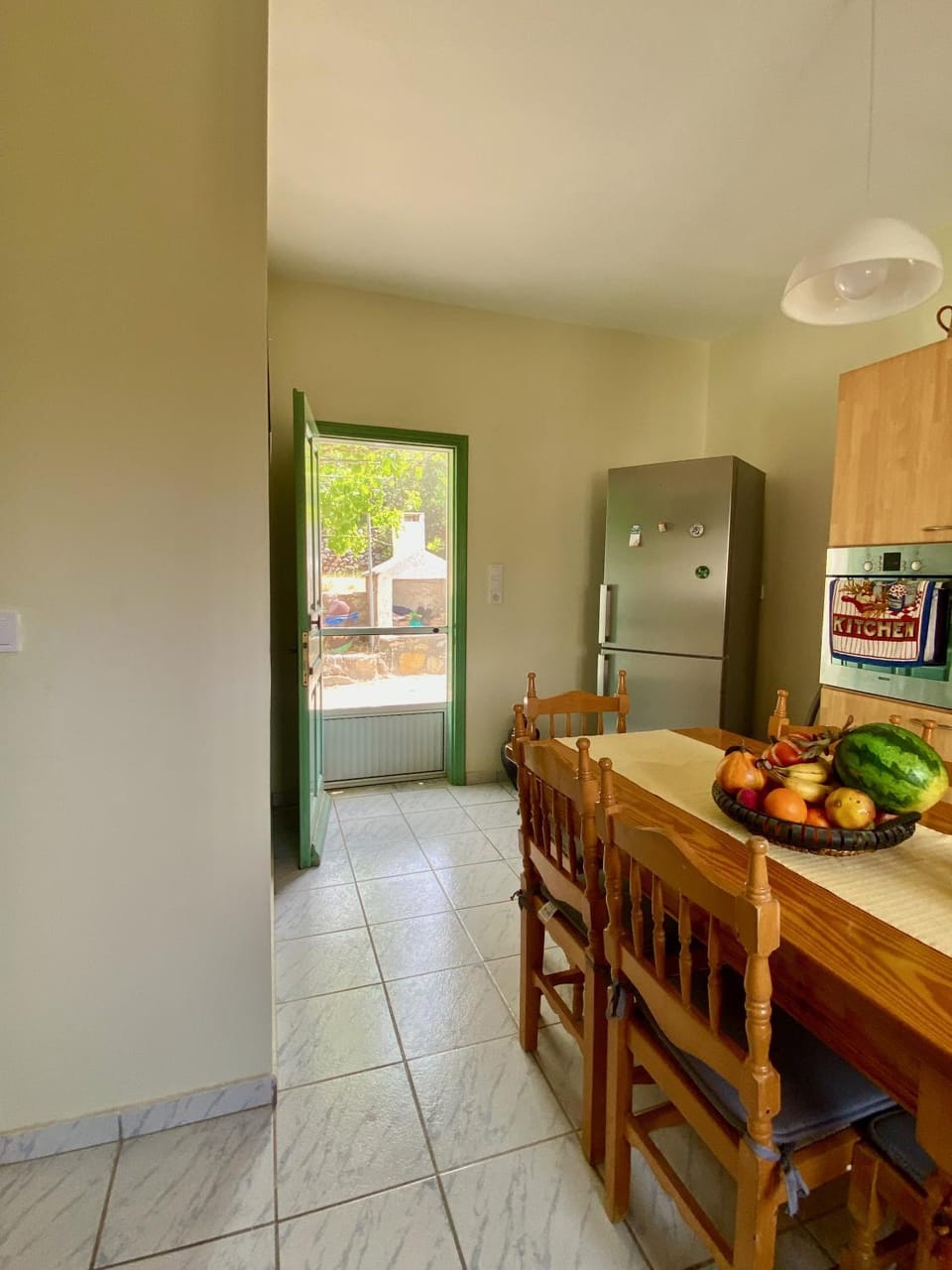 Kitchen or kitchenette, Dining area, Food, oven, stove