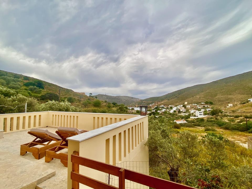 Day, Natural landscape, View (from property/room), Balcony/Terrace, Autumn, Mountain view, Sea view