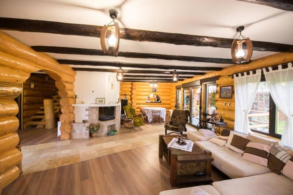 The Lodge Villa in Brașov County