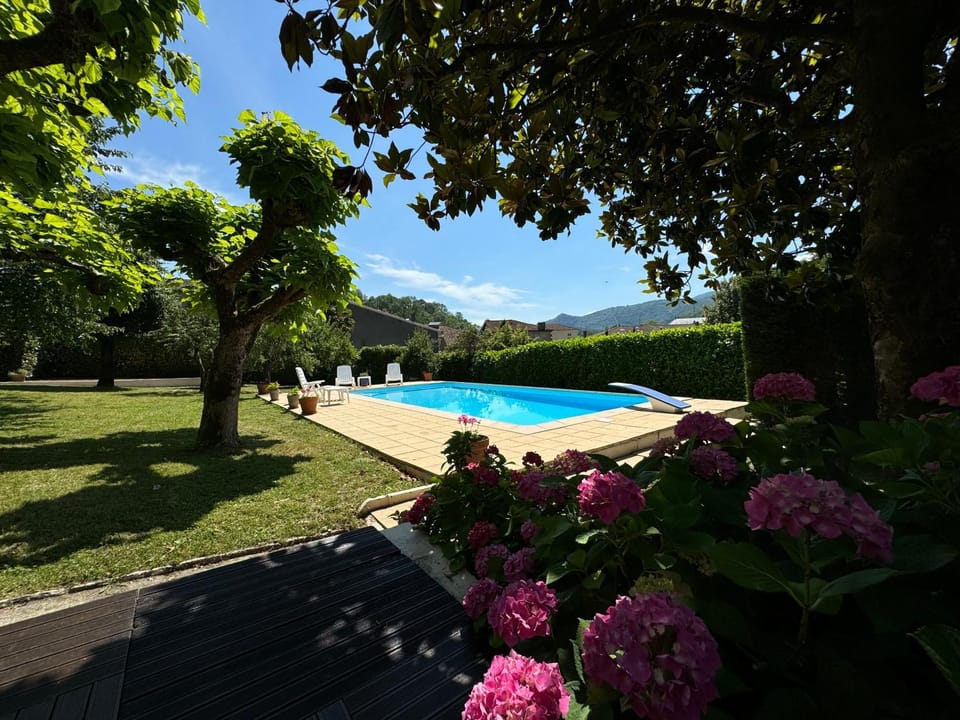 Velo Ariege Pyrenees Bed and Breakfast in Occitanie