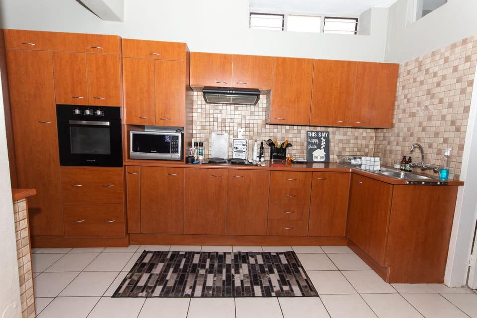 Kitchen or kitchenette, kitchen