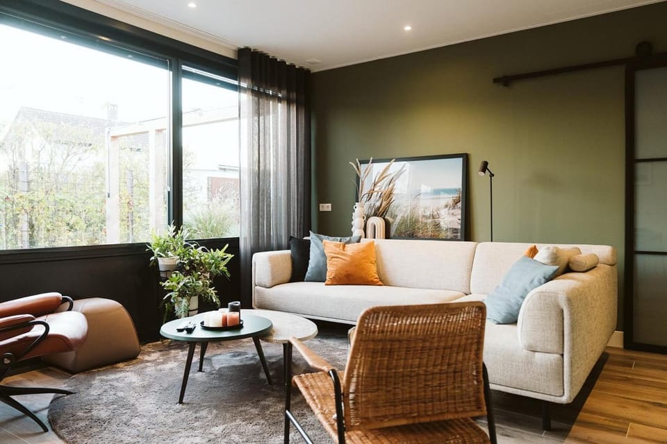 Living room, Seating area