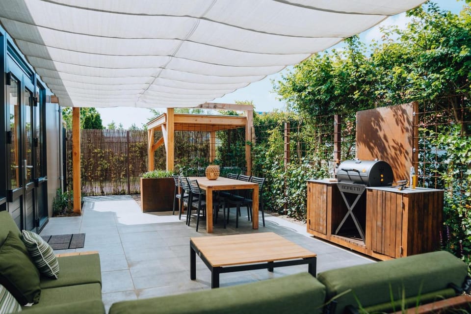 Patio, Balcony/Terrace, Seating area, Garden view