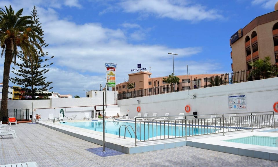 Pool view, Swimming pool