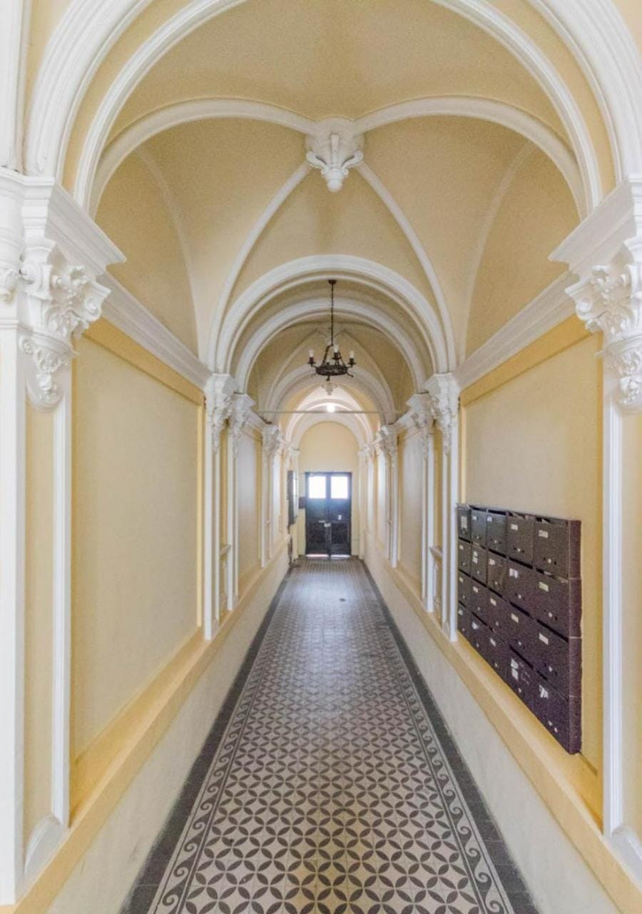Property building, Facade/entrance